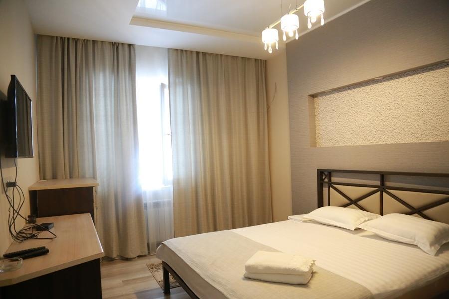 Center Hotel Бишкек Екстериор снимка